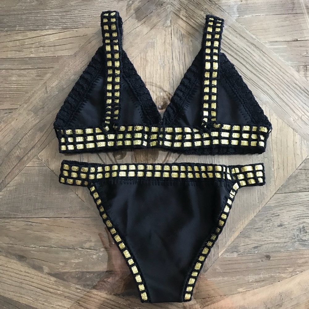 Black & Gold Bikini - Picture 4 of 5